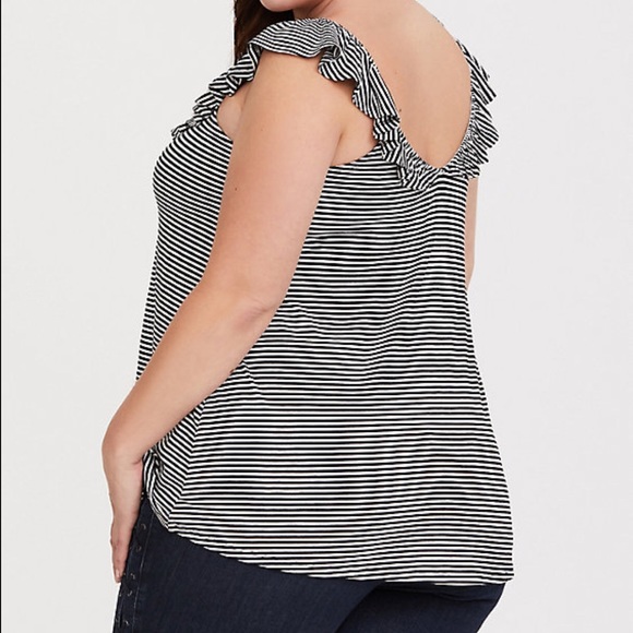 Torrid Super soft Ruffle tank size 0 (L) - Picture 2 of 8